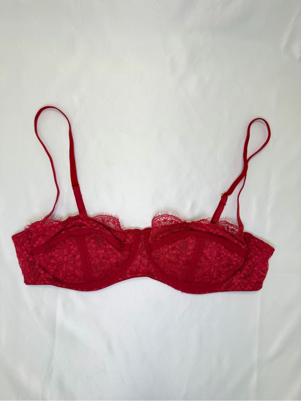 Urban Outfitters Red Lace Underwire Bra with Scalloped Trim